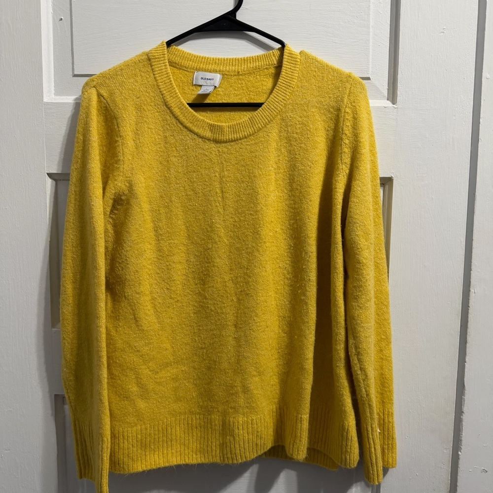 Old Navy Women's Yellow Mustard Crewneck Sweater size L